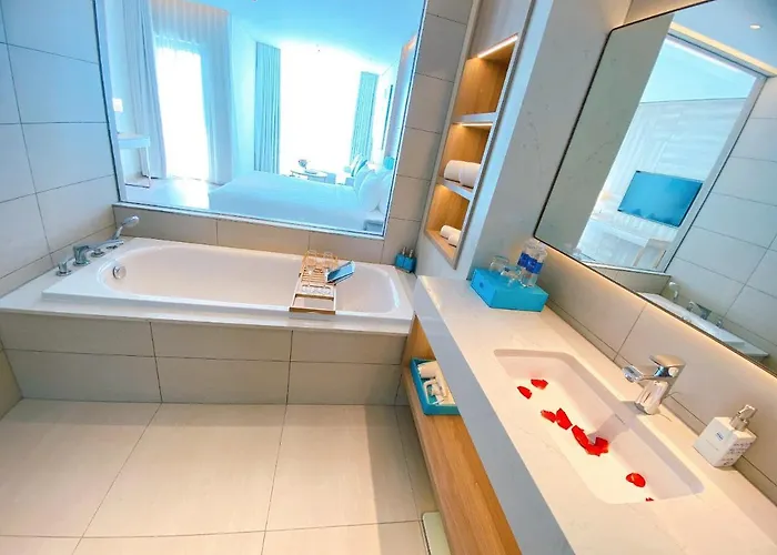 Hotel A La Carte Bay View 1 5*